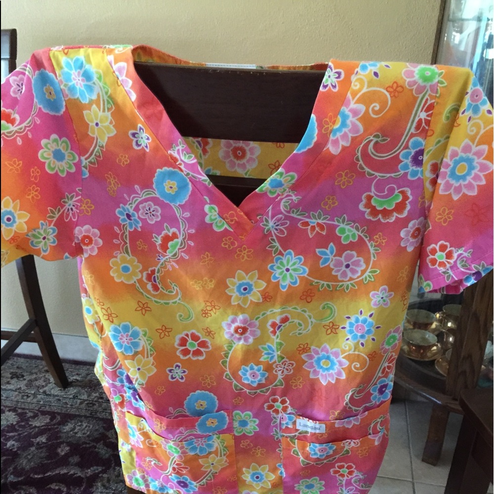 Scrub Top - Picture 2 of 2